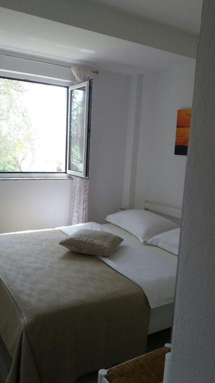 Apartman Mare Maslenica Zewnętrze zdjęcie
